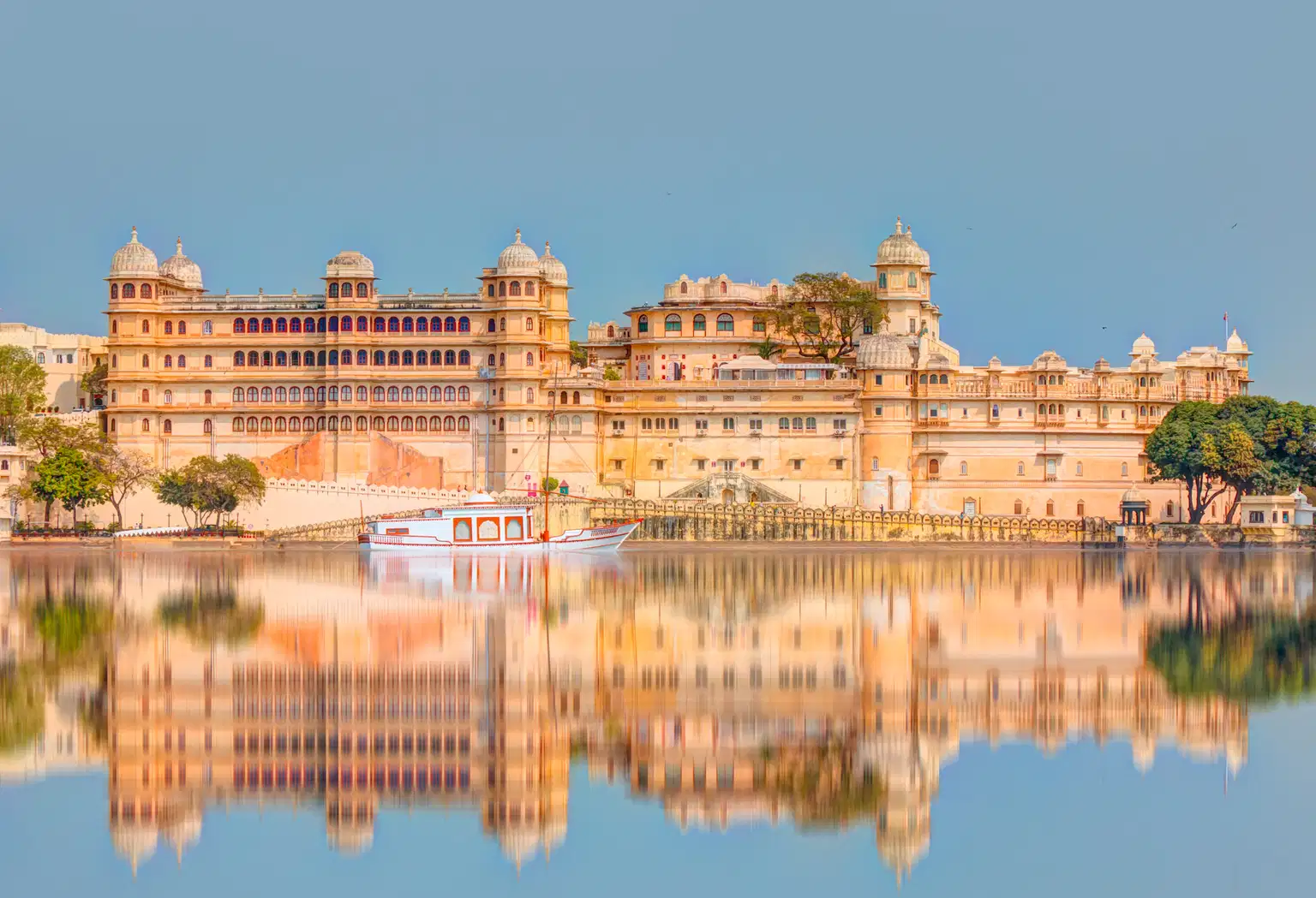 City Palace Guided Walking Tour, Udaipur
