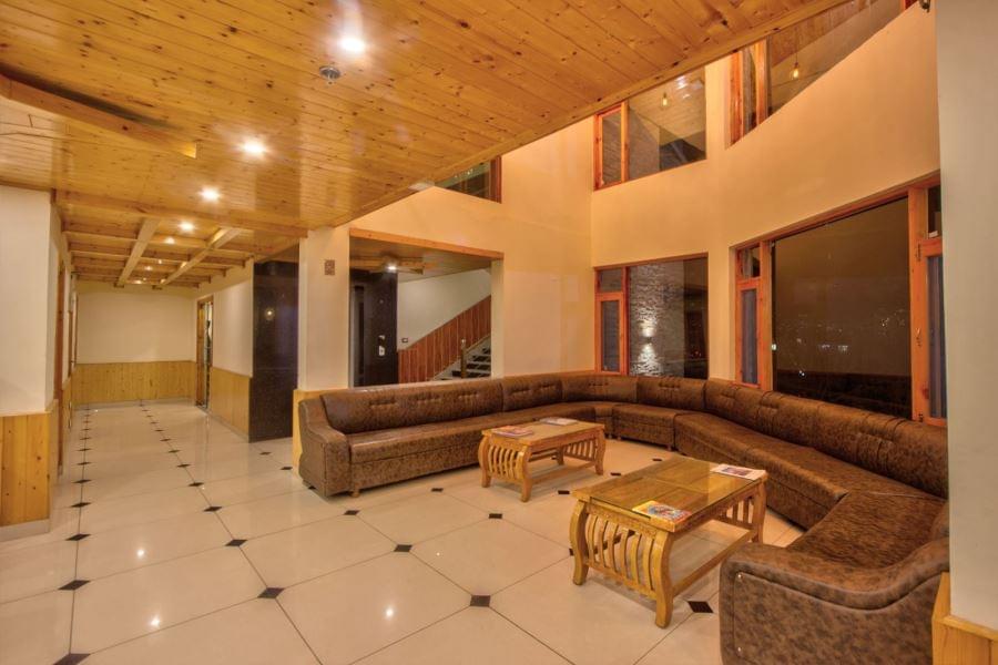 A Luxurious Stay with Scenic Mountain View in Manali Image