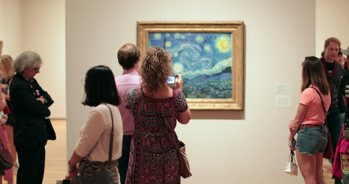 Know about famous paintings i.e. The Starry Night by Vincent van Gogh