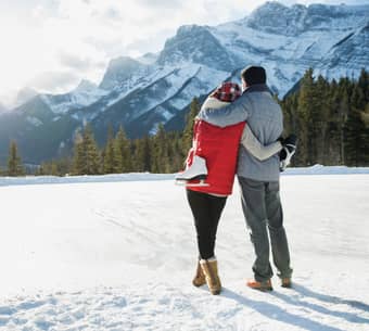 Spend time with your partner in Kashmir