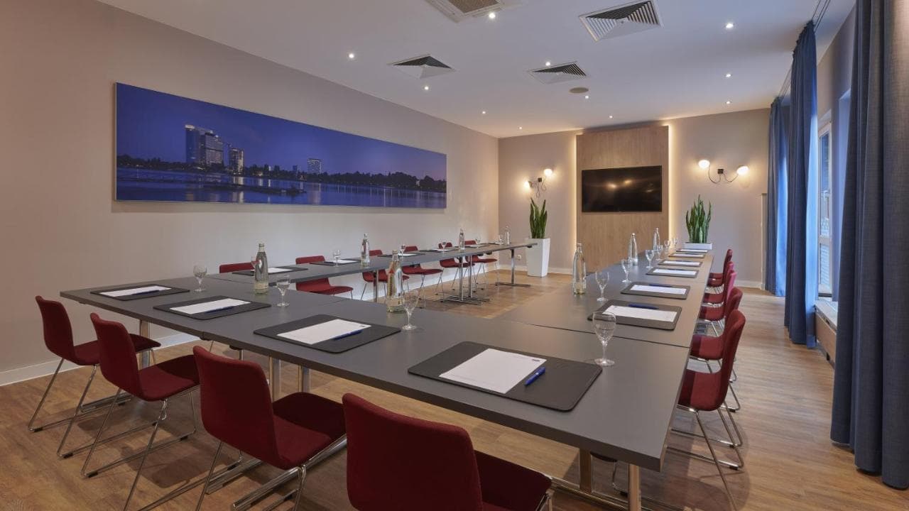 Holiday Inn Express Cologne - Troisdorf, an IHG Hotel