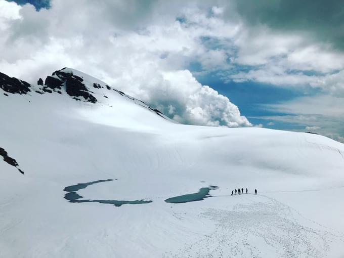 bhrigu lake trek