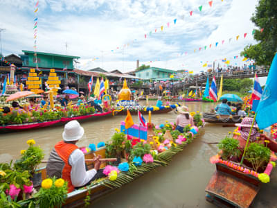 Damnoen Saduak Floating Market & Maeklong Railway Market Join-in Tour
