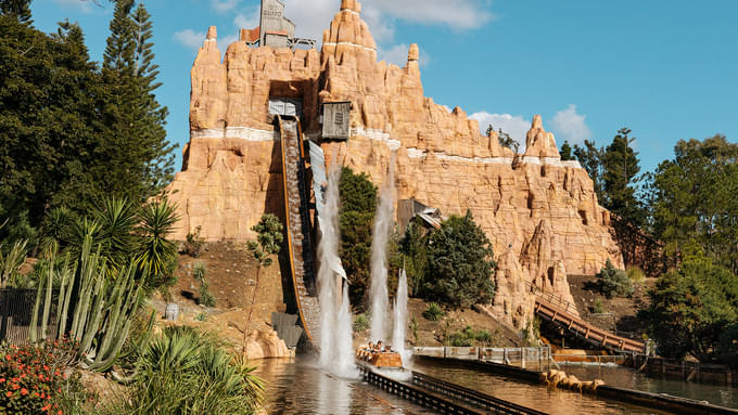 Brave the rapids on Wild West Falls Adventure Ride that culminates in a massive splashdown.