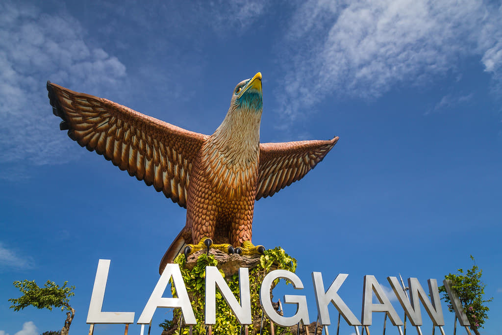 Malaysian Highlights | Journey from Beaches to Modern Marvels