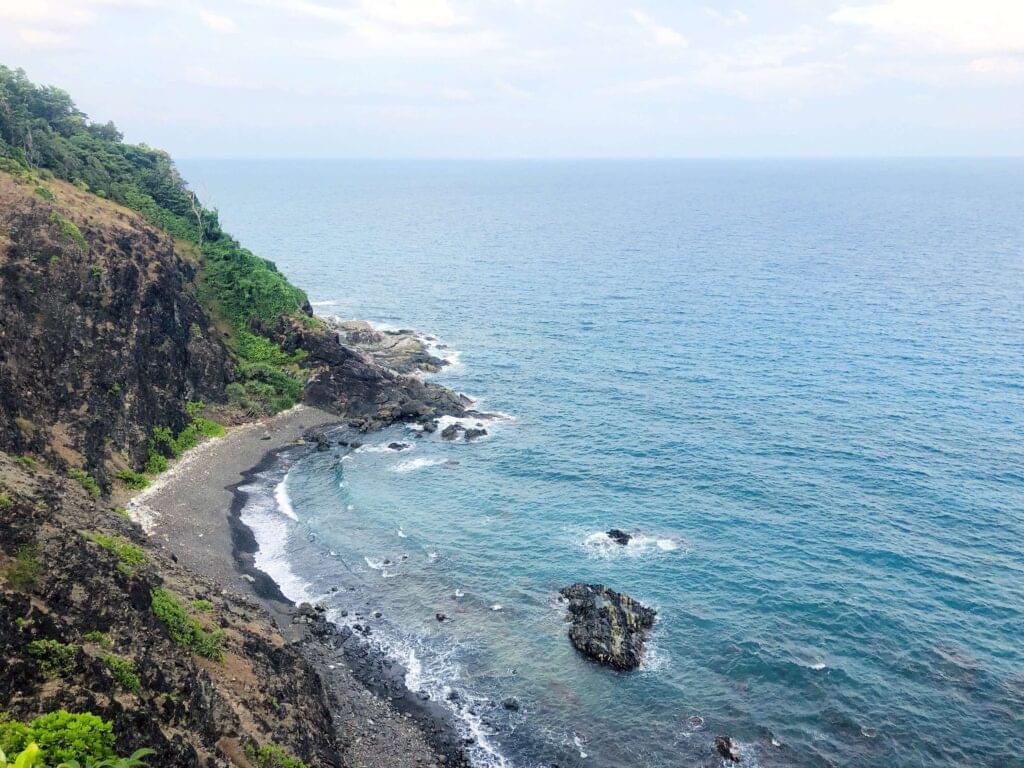 Munda Pahad Beach Overview