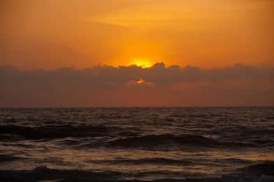 Plan a beach-to-pub evening