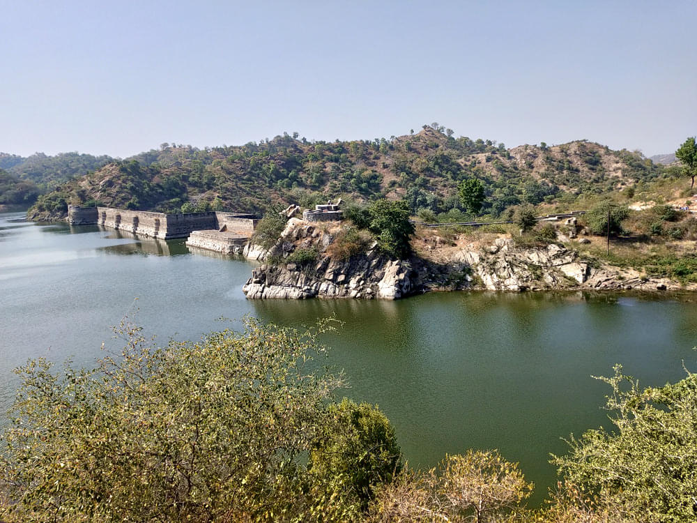 Ranakpur Dam Overview