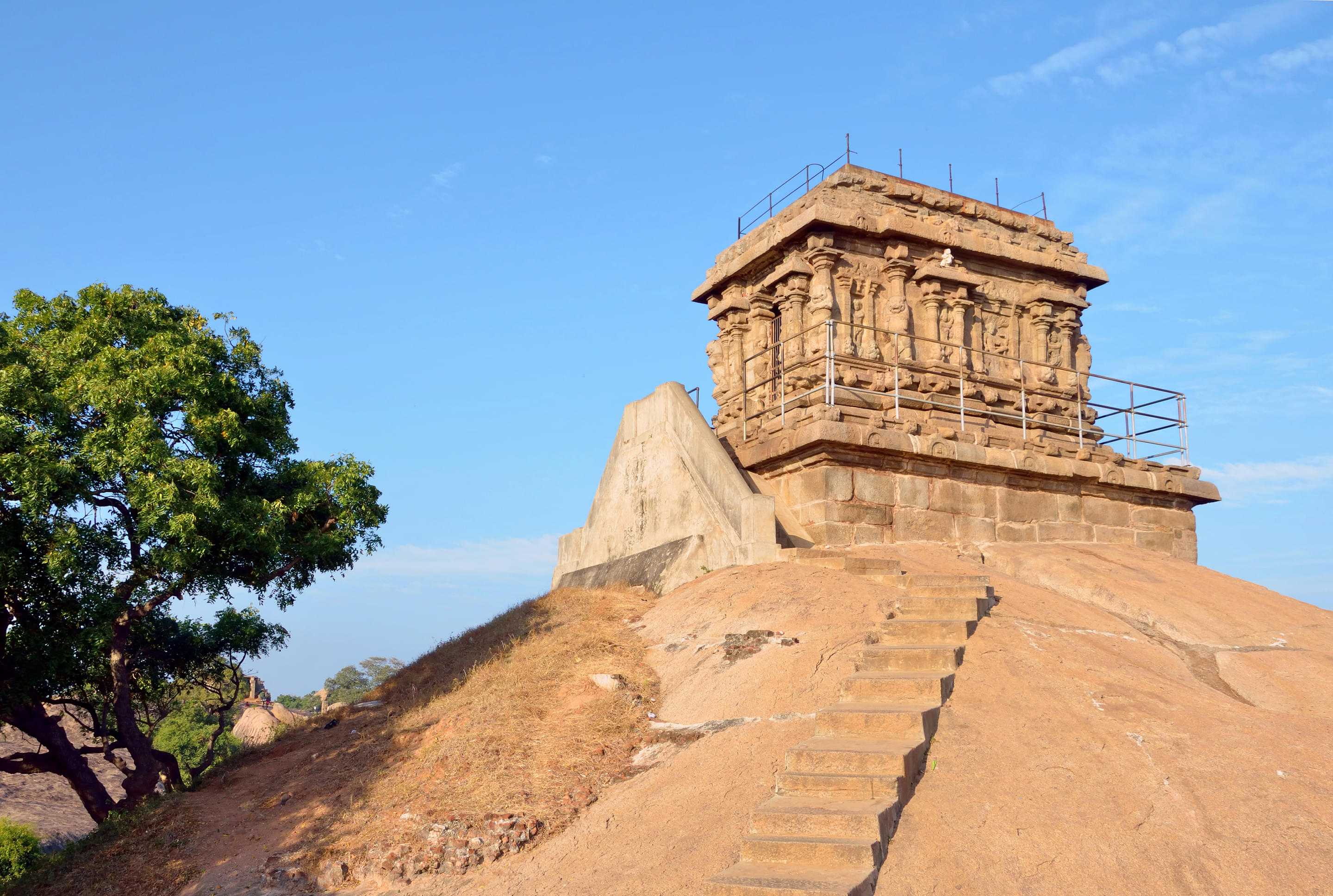 Olakkannesvara Temple Overview