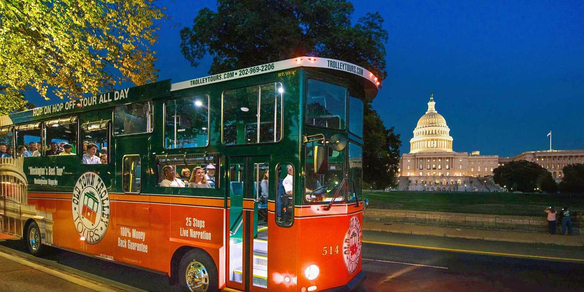 Monuments by Moonlight Trolley Tour at Night Washington DC Image
