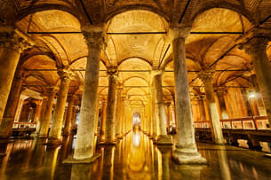 Discover one of the best kept secrets, an underground reservoir and a museum, the Basilica Cistern