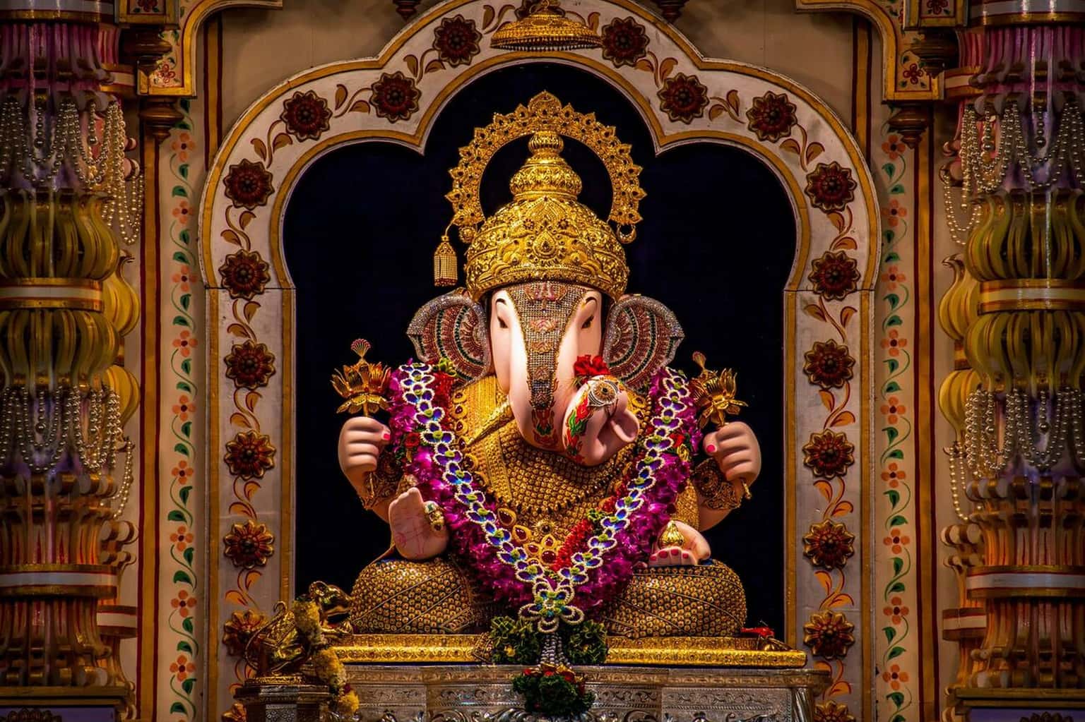 Pune Temple Tour