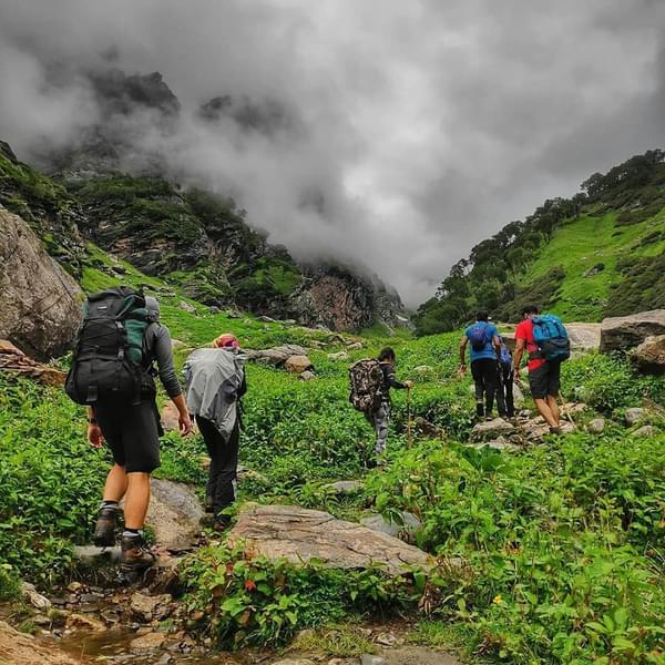 What to Pack for Kasol To Malana Trek?