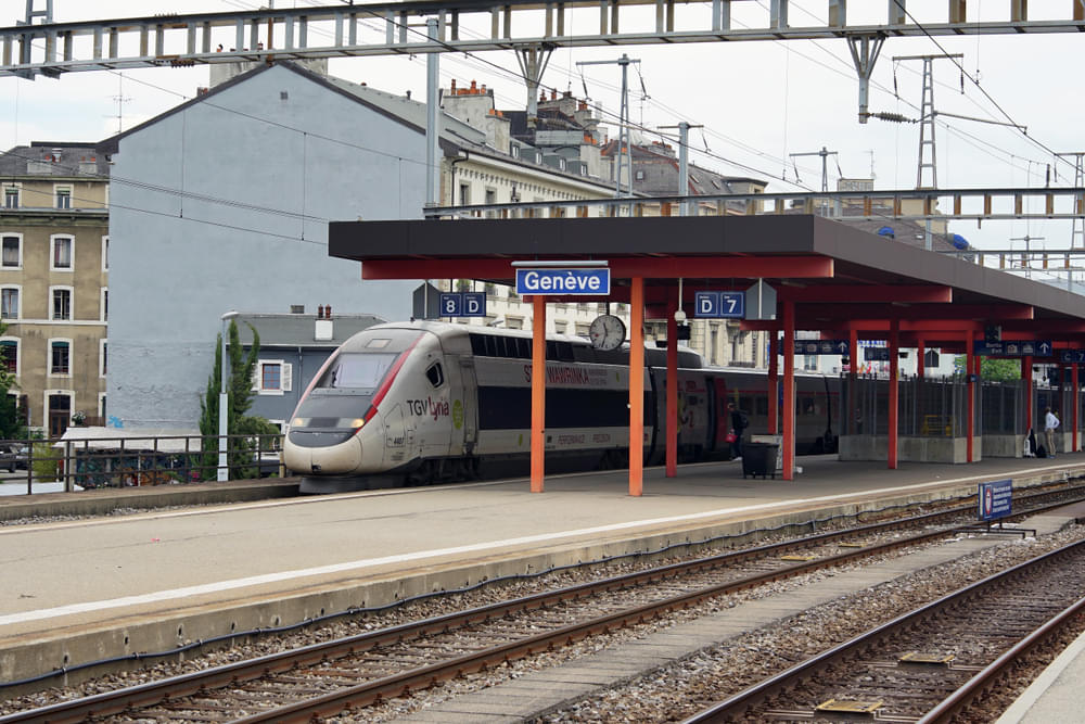 Geneva to Paris by Train 