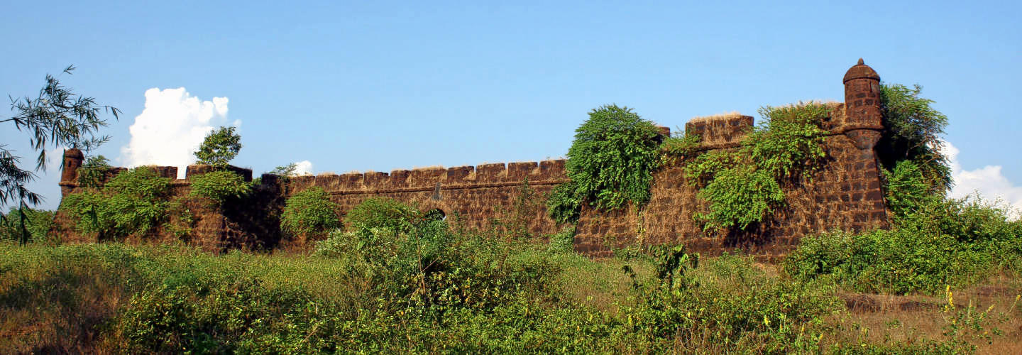Corjuem Fort Overview
