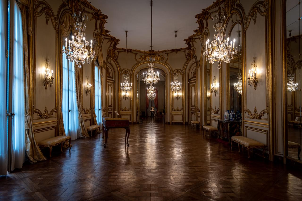 Hall of Mirrors France
