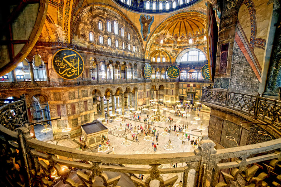 Admire the breathtaking Byzantine architecture of the museum