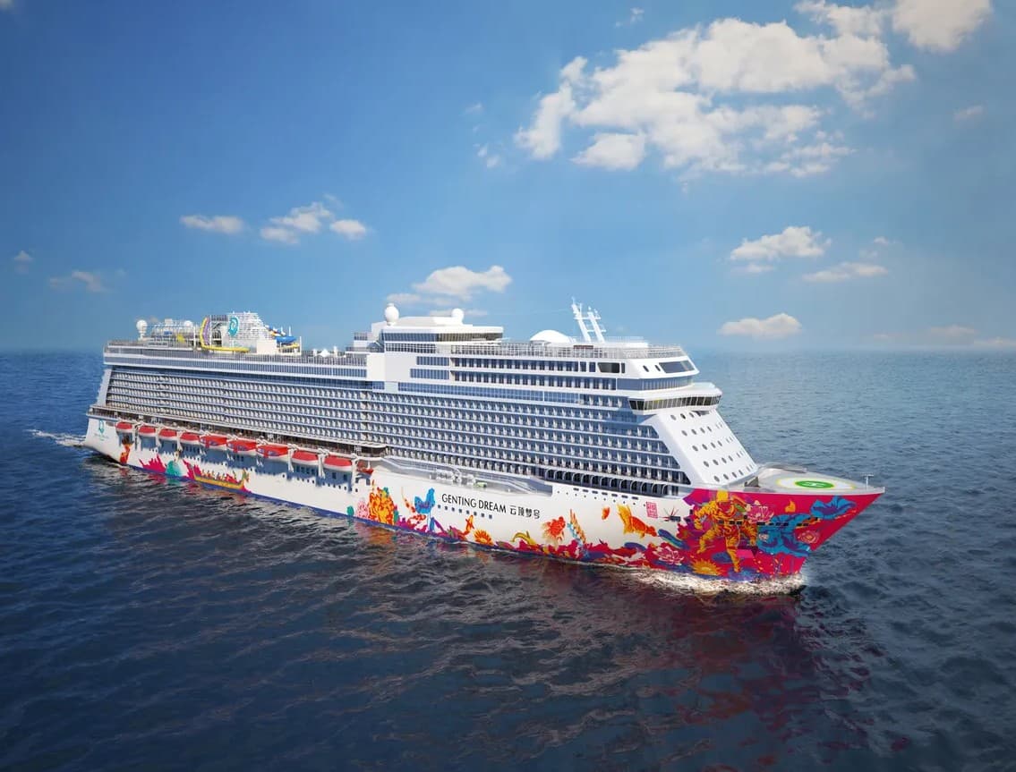 Board Genting Cruise, a luxurious ship offering wonderful onboard packages