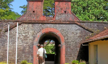 Dwr93pgq9orhsczhsfheu5d2q3ca 1550730090 tellicherry one of exits from british fort.jpg