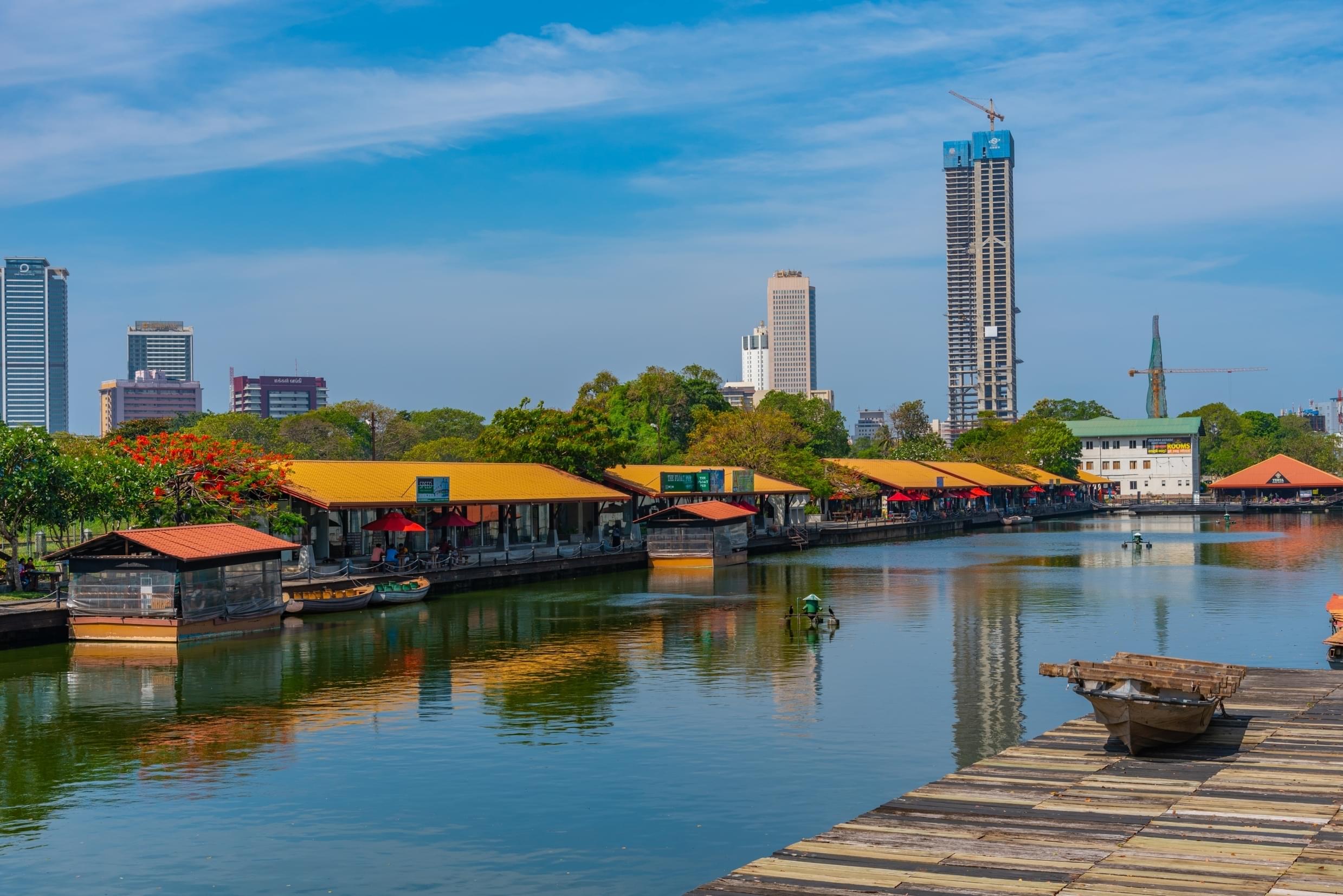 Pettah Floating Market