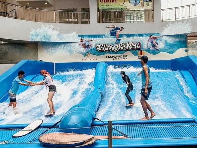 Flowrider 1 Utama