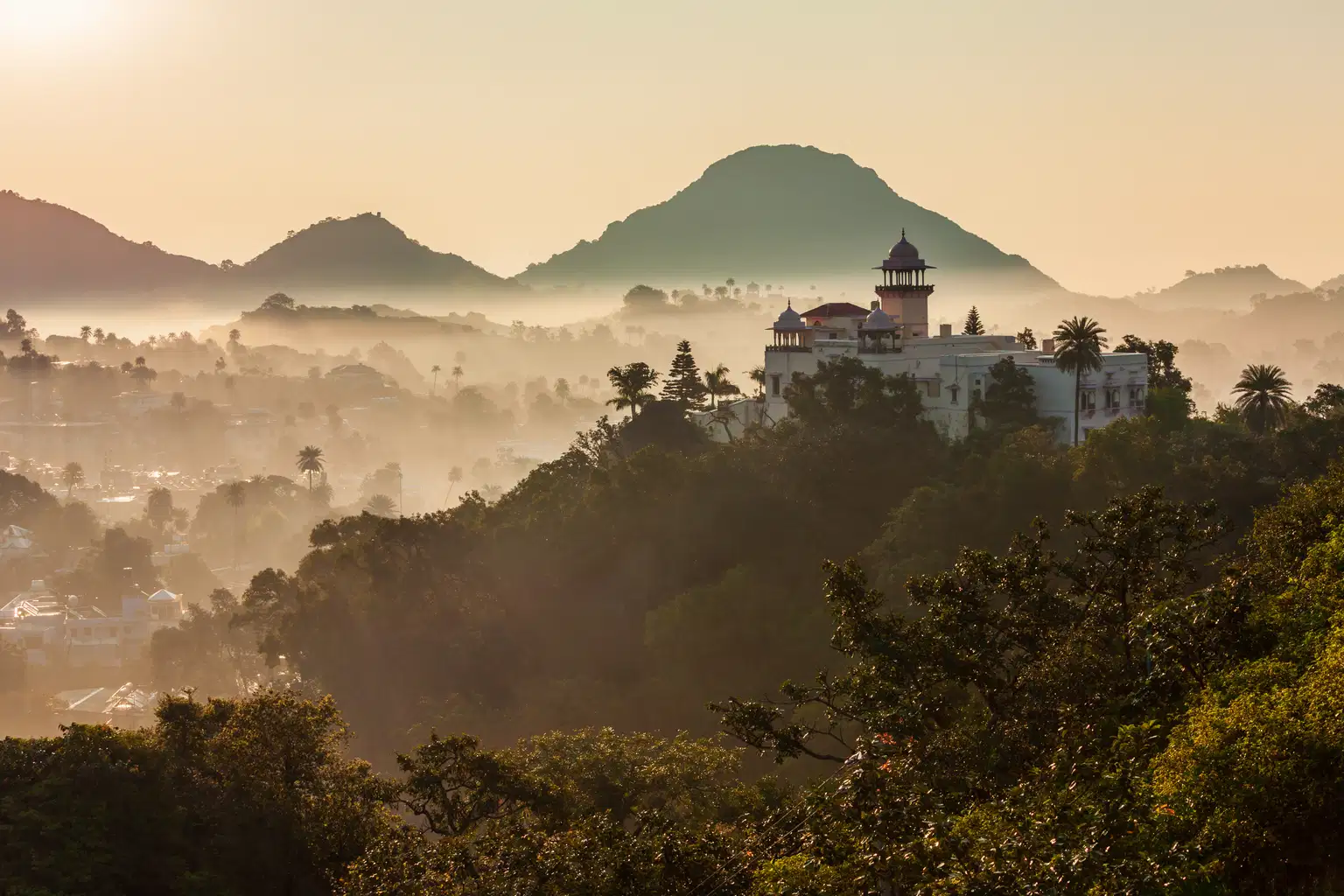 Best of Udaipur and Mount Abu | Hills, Lakes & Heritage