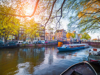 75 Minutes Canal Cruise Experience in Amsterdam