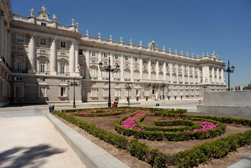Plaza de Oriente, Madrid Overview