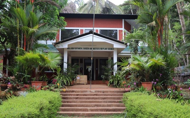 Visit the Botanical Museum, Herbarium & Library