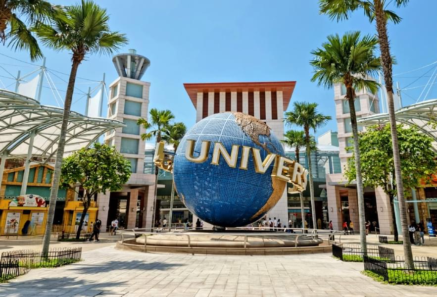 Visit the premium attraction like Universal Studios