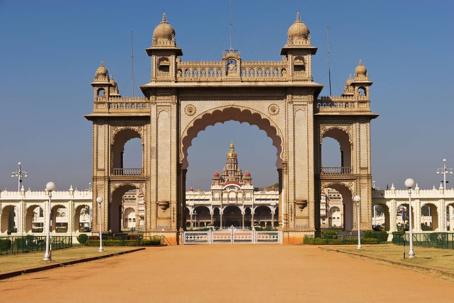 Day Trip to Mysore with Lalbagh Botanical Garden Image