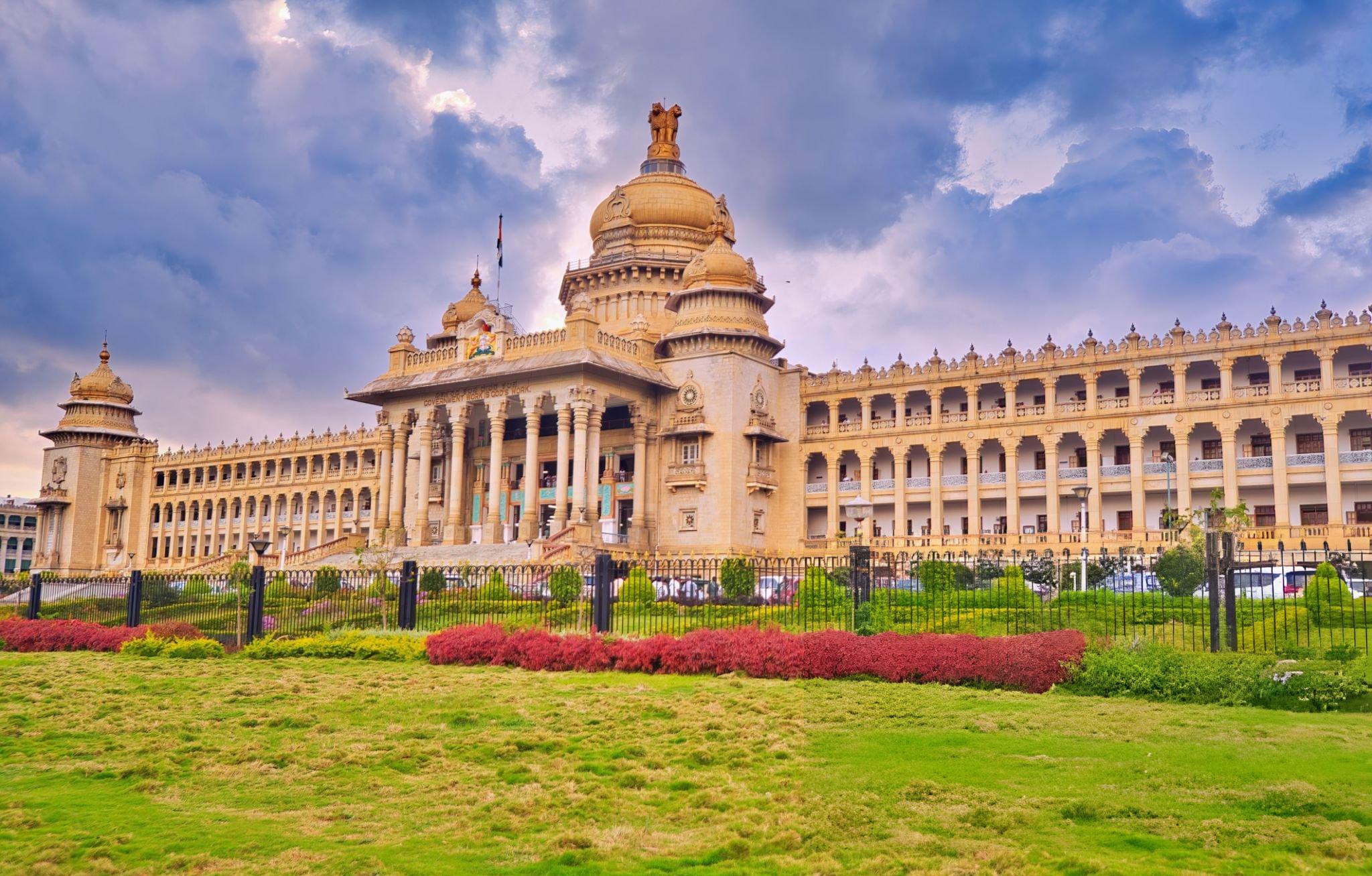 Grand Vidhan Soudha, Bangalore