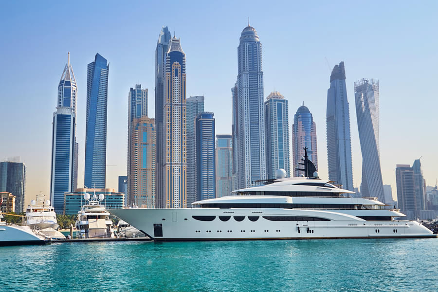 Dubai Marina Yacht Tours with BBQ or breakfast