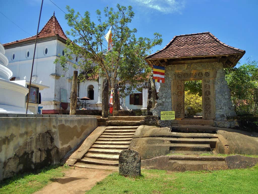 Galapata Vihara