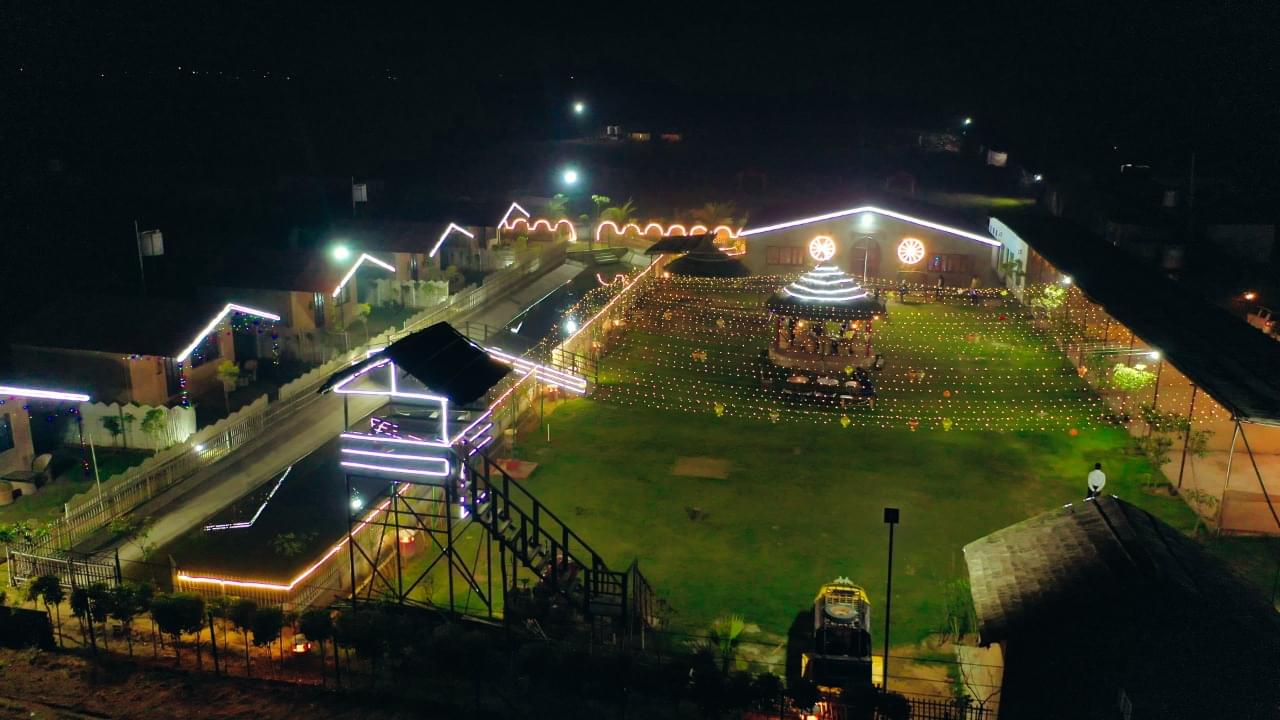 Night view of the resort