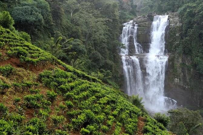 Ramboda Falls Overview