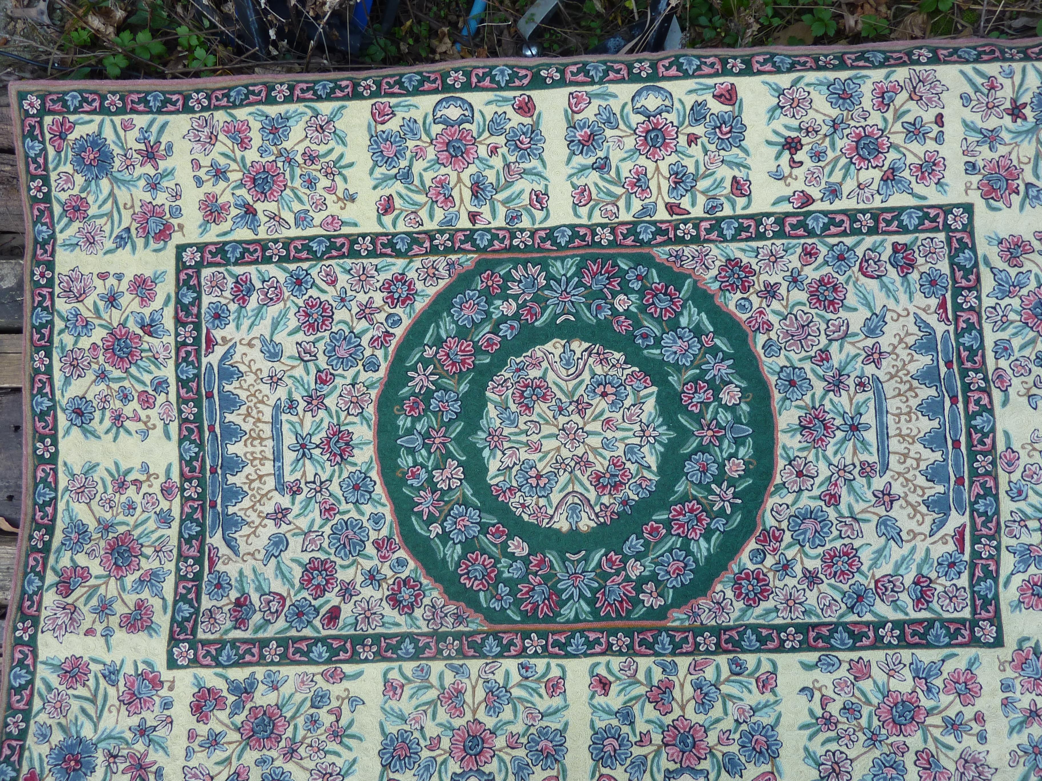 Learn About the Beauty of Handwoven Rugs