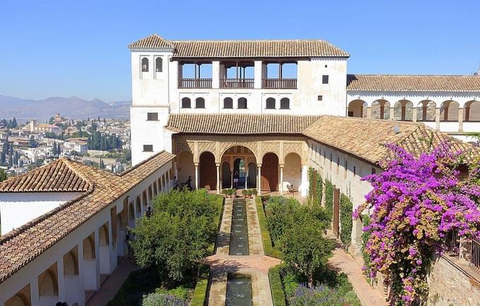 Patio de la Acequia