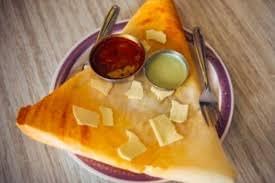 Try Ghee Dosa and Thatte Idli at Sri Vasavi Mane Thindi