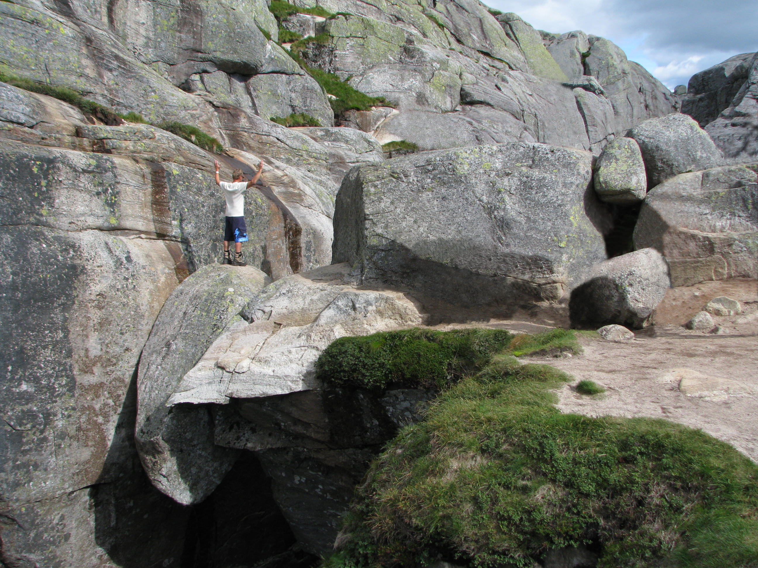 Feel at the top of the world on the Kjerag and Kjeragbolten