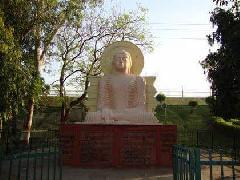 Gautam Buddha Park Overview
