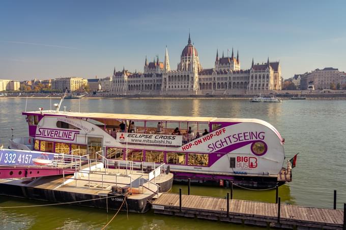 Budapest: Hop-On Hop-Off Bus with Cruise and Walking Tour