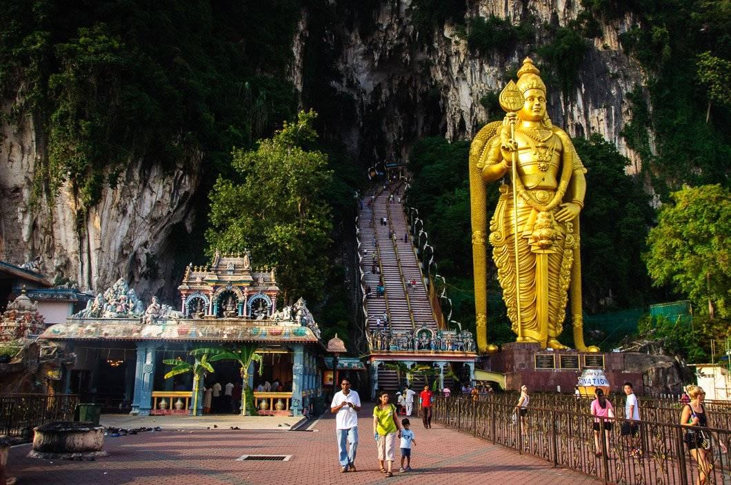 Guided Gua Damai Rock Climbing & Batu Caves Visit in Kuala Lumpur