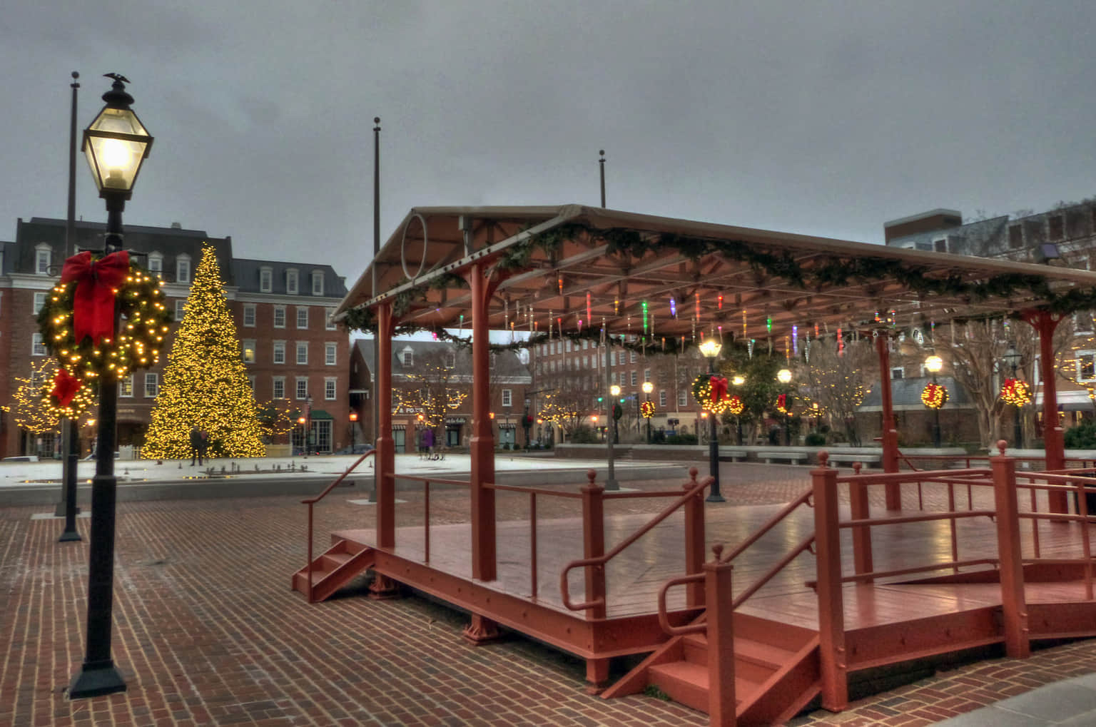Explore the Market Square
