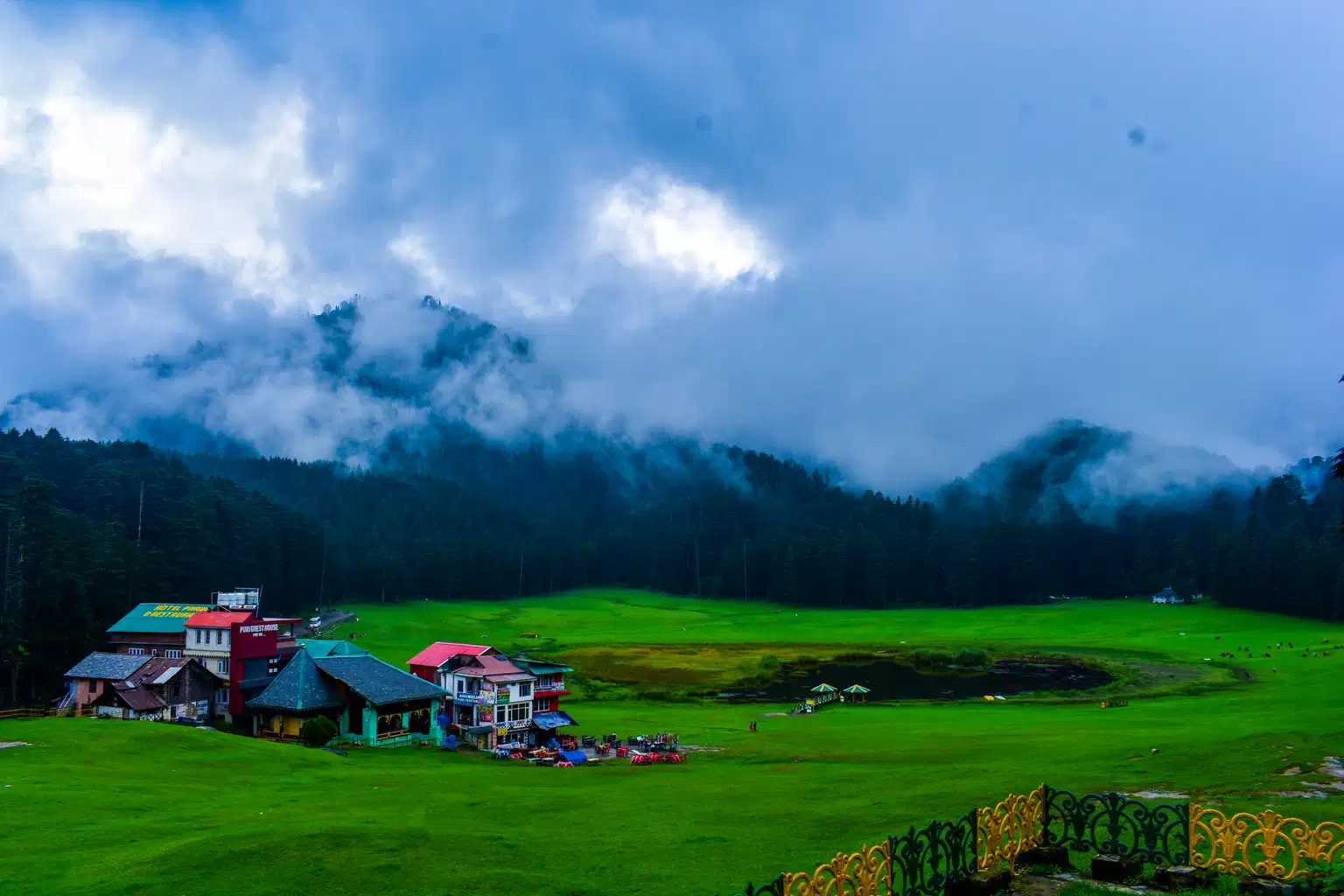 Himachal Getaway with Amritsar and Chandigarh | FREE Rohtang Pass Excursion