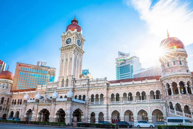 Pray at Masjid Jamek Sultan Abdul Samad