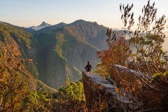 Tourist enjoying at Dolphin Nose in Kodaikanal