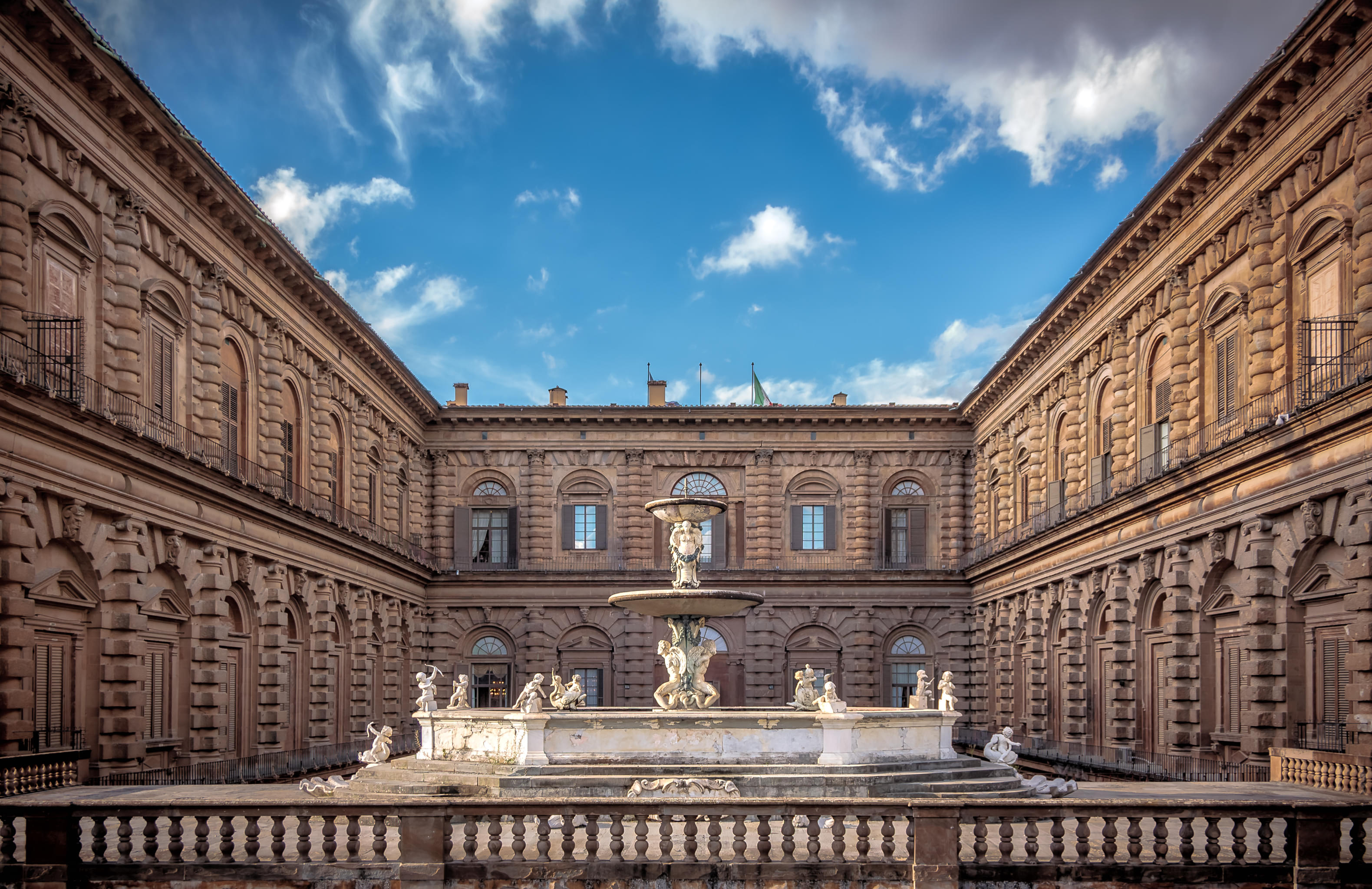 Pitti Palace with your loved ones