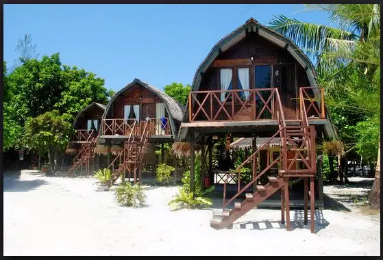 Pulau Mantanani Beach