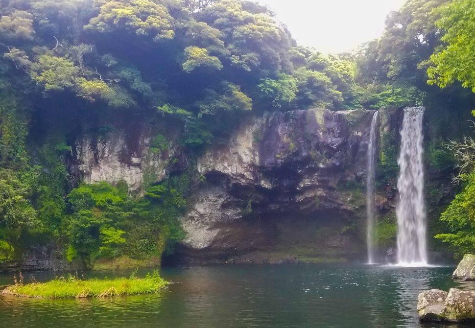 Cheonjiyeon Falls Overview